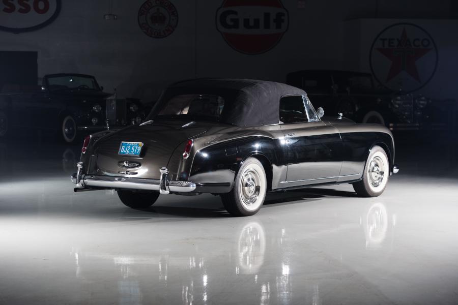  Bentley S1 Continental Drophead Coupe by Park Ward 1955 года  (фото 21 из 34)